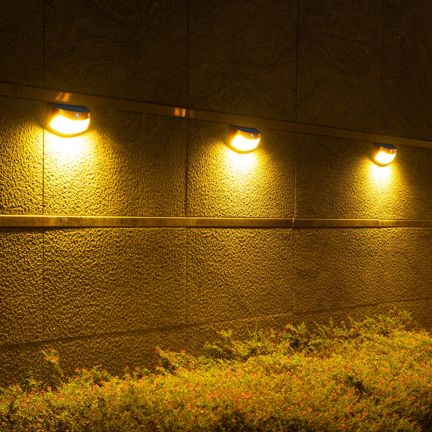 مصباح جداري LED بالطاقة الشمسية مبتسم يستشعر جسم الإنسان / يستشعر الضوء في الهواء الطلق لتزيين الفناء